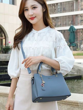 利莱袋鼠品牌女士2025新款手提包斜挎包生日礼物送妈妈包大气女包#品牌女手提包#大容量#单肩包 #洋气时尚包包