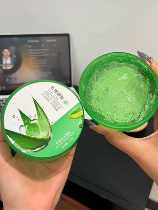 夏天皮肤容易干燥起皮的!都去冲这款舒缓芦荟胶!!!#芦荟胶#护肤好物 #夏日必备#好物推荐#芦荟胶妙用