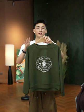 Syan【扶摇】秋季新款时尚百搭小众休闲轻奢潮流设计感卫衣#洋气显瘦上衣 #谁穿谁好看 #面料柔软舒适 #穿出高级感 #时尚百搭卫衣