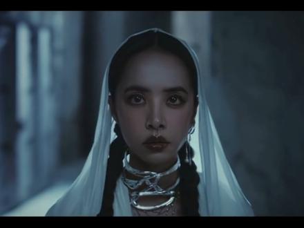 《Fish Love》:杀死回忆里钓鱼的人,才能做回自由的鱼,不被虚假的爱意捆绑✨#蔡依林 #fishlove #蔡依林mv #大片既视感