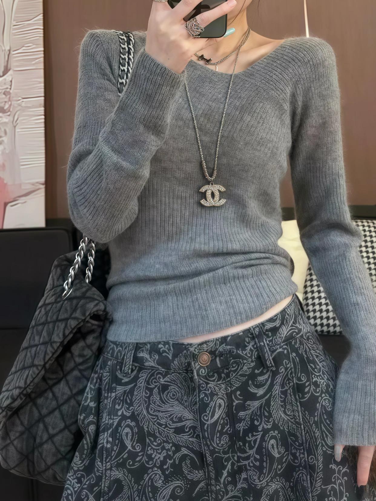 #抖音图文来了 #粉丝投稿秋季服装测评#舒畅的入秋穿搭都是琥珀系#戚薇琥珀流光秋日氛围感#秋季不露腿穿搭