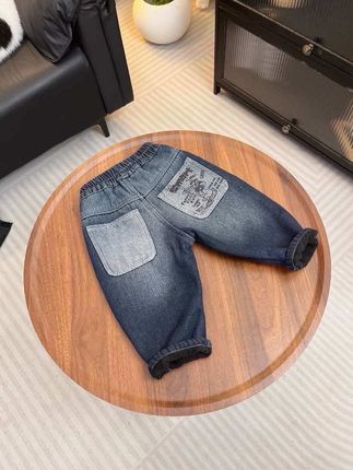 颜值高品质好的加绒小牛仔裤,现在降温给孩子穿就刚刚好#儿童牛仔裤#加绒保暖 #百搭裤子 #高品质童装 #秋冬穿搭