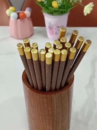 圆顶高档原木筷子上档次无漆无蜡耐用耐高温防滑防霉消毒柜专用#筷子#鸡翅木筷子#原木筷子#圆顶鸡翅木筷子