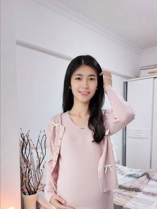 孕妇连衣裙套装春秋2025新款蓝色减龄甜美针织开衫背心裙两件套女#孕期穿搭#甜美连衣裙#孕妇#谁穿谁美