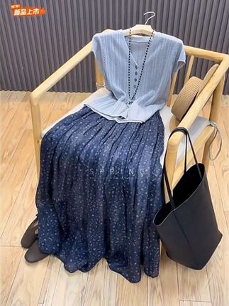 #自带松弛感的慵懒风穿搭 #夏季穿搭 #出游穿搭#时尚套装裙#半身裙套装
