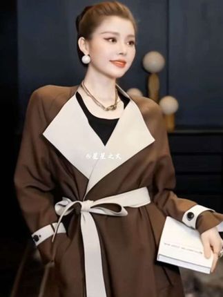 #双面穿天丝羊毛女外套#风衣#春秋穿搭 #高端大气上档次 #美出高级感 @抖音小助手