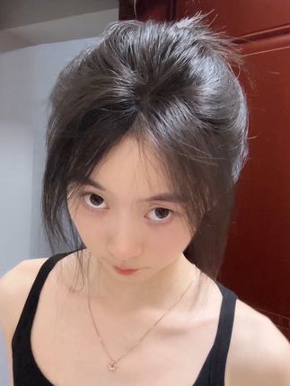 绝了。。扎起来这么丝滑!这么自然的假发真的第一次见。。。#假发 #头顶补发片 #高颅顶 #假发片#增加发量