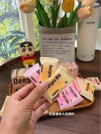 国庆有出去游玩计划的姐妹,一定要带上它呀!#德佑 压缩毛巾小小一个不占地方塞包里很方便。 #出门必备 #一次性洗脸巾 #旅游必备#既干净又卫生