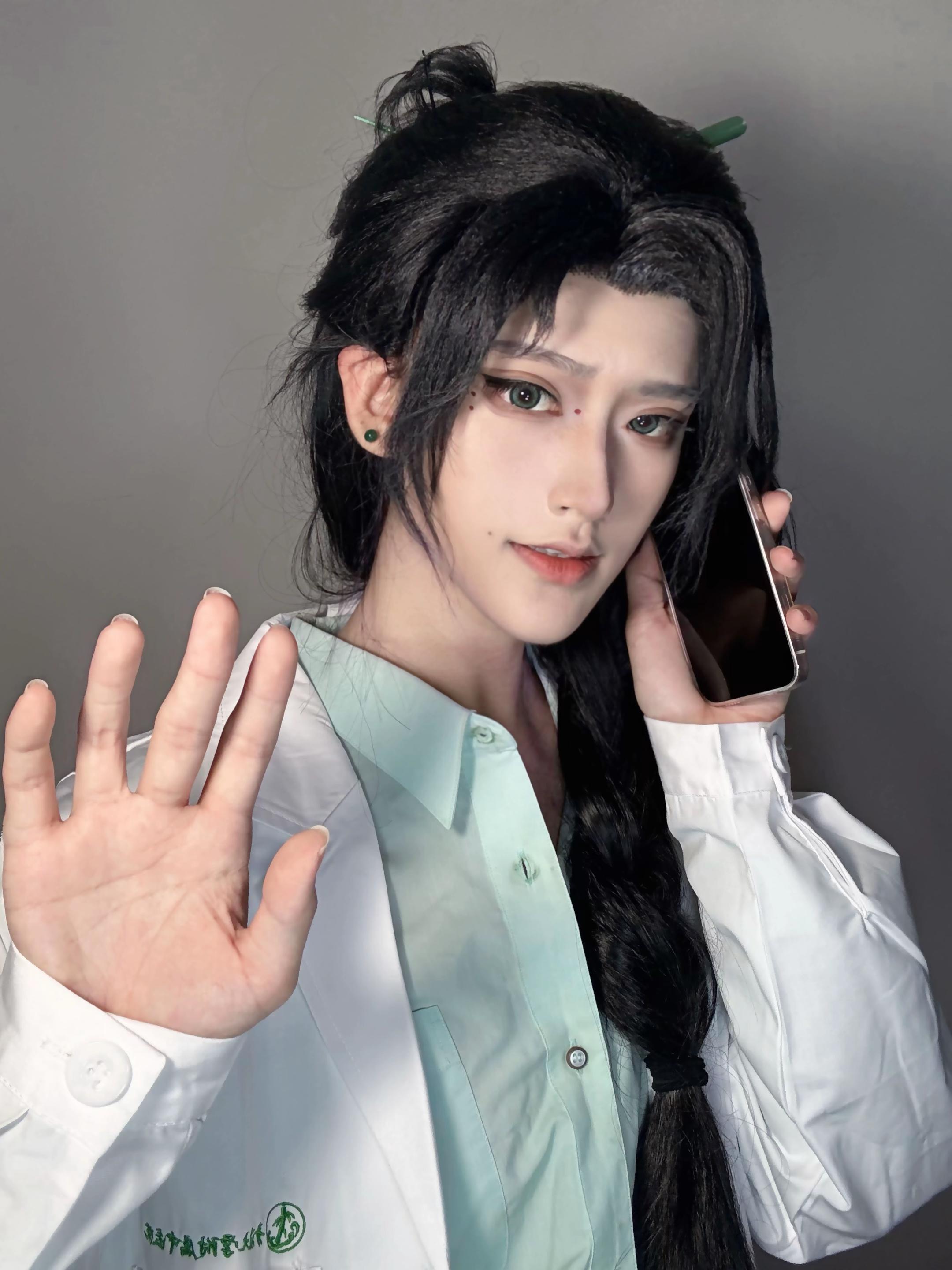消失这么久……你怎么先哭上了?这集是家算失忆变成家泉找回来后第一次见面抱着青溪哇哇大哭。 是家产oc所以有孤云青溪和泉溪向🥺 #青溪 #cos #燕云十六声 #燕云产粮越吃越香