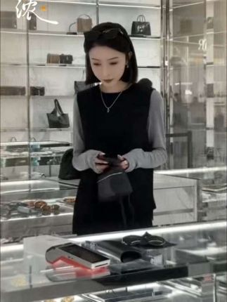 #时尚穿搭分享 #穿搭穿搭 #洋气减龄 #穿出自己的风格 #时尚女装穿搭