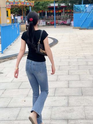 身高165体重105不知道为什么总感觉又胖又瘦的#牛仔裤穿搭 #今天穿搭 #强烈推荐