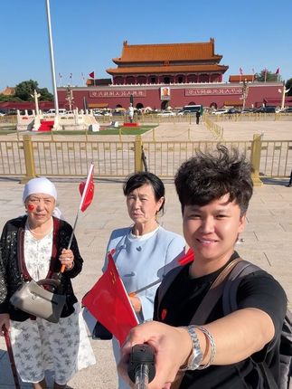 我伟大的祖国❤️天安门🥹爱你中国🇨🇳祖国万岁 #原创视频 #纪录美好生活 #北京旅游#天安门#妈妈姥姥 @抖音小助手 @抖音创作小助手