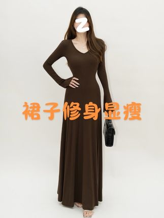 V领赫本风黑色喇叭袖连衣裙2025秋季新款打底收腰显瘦大摆长裙#穿出高级感 #显高显瘦 #收腰连衣裙 #气质仙女裙穿搭 #好身材好气质