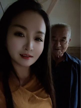 这辈子除了父母没有人会无条件对你好,在你难的时侯帮你,在你好的时候真心为你高兴,有空的时候常回家看看,加油,正在努力的自己,还有正在努力的你们#加油你是最棒的 #抖音热门