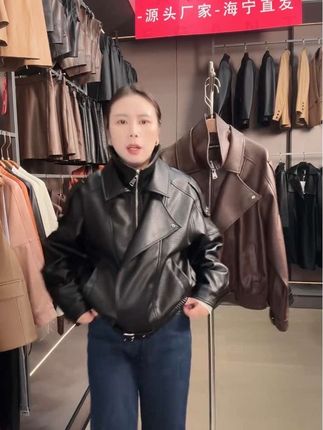 #海宁皮草源头好货 #海宁皮草 #皮衣夹克 #皮衣外套 #真皮皮衣 杨树林夹克款还有少量现货啦!中秋国庆出去玩的姐妹们赶紧囤哦!