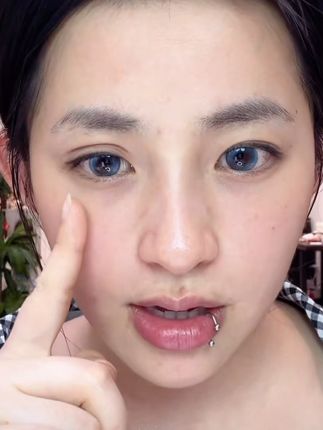强烈建议所有单眼皮肿眼泡内双的姐妹快试试这个#双眼皮贴~你会回来感谢我的!#内双肿眼泡 #眼妆#美妆百万新星计划#动动手就贴出双眼皮