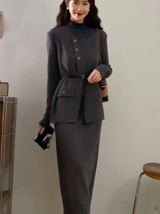 #时尚洋气 #洋气减龄 #气质穿搭 #穿出女人味 #谁穿谁好看@DOU+上热门