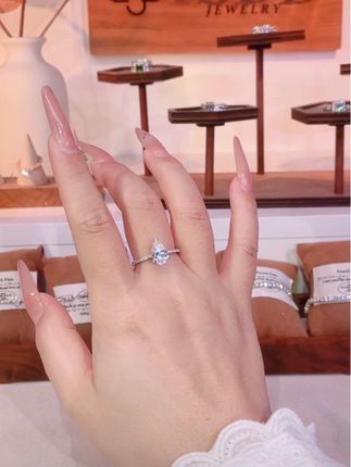 #戒指控 #水滴戒指#饰品就要blingbling #高级感穿搭 #婚戒