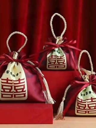 #糖果袋 #糖果袋子 #婚庆用品 #高级感喜糖袋 #喜庆袋子 @DOU+小助手