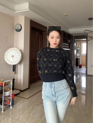 后面那位,麻烦让让