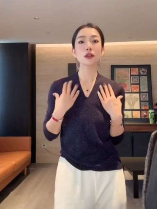【Rumi精选】25秋冬小众嵌闪轻奢百搭显白长袖针织上衣#今日穿搭look #显高显瘦穿搭 #打底衫搭配