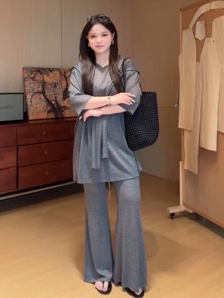 没想到胖女生穿这私服套装竟然这么绝! #微胖穿搭 #显瘦穿搭 #穿搭是为了取悦自己 #穿搭的尽头是极简