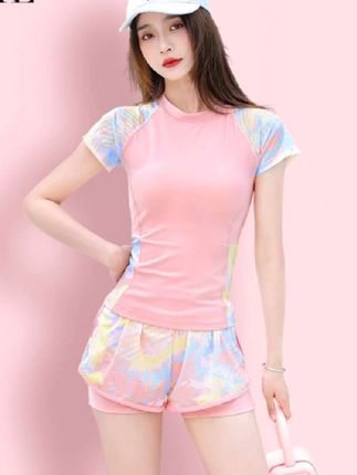 女泳衣,泡温泉保守分体式泳衣,遮肚2025新款学生游泳装,显瘦时尚#温泉泳衣 #游泳 #泳衣 #清凉一夏