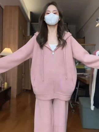 孕期也要美美哒!怀孕穿这套真的好减龄呀好好看呀,美出新高度了啊小孕妇们#慵懒风穿搭 #气质优雅穿搭 #孕妈穿搭 #ootd穿搭 #减龄气质