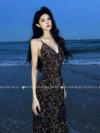 蓝调海岸线侧开衩性感豹纹吊带连衣裙女秋御姐风高腰a字长裙 #夏季穿搭 #高级感穿搭 #辣妹穿搭 #女装 #今日穿搭