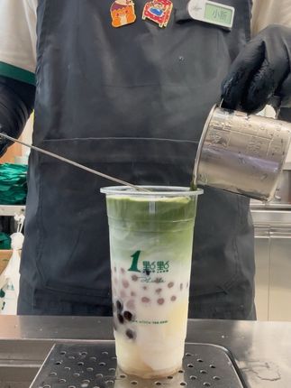 一点点芋圆回归了!!感谢网友推荐!! 牛乳抹茶加冰淇淋 波霸芋圆 少冰 三分糖 真的好喝死了! #一点点奶茶 #抹茶 #冰淇淋 #谁懂啊真的很好喝 #抖音美食推荐官