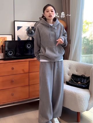 【1211厚绒套装】张凯凯-中版型加厚轻奢舒适加绒时尚女装连帽套装 #小个子秋冬穿搭 #早秋不费力显贵穿搭 #早秋穿搭公式来了  #秋季穿搭如何摆脱土气感 #早秋松弛感穿搭 @上热门🔥🔥🔥 @巨量算数 @DOU+小助手 @DOU+上热门