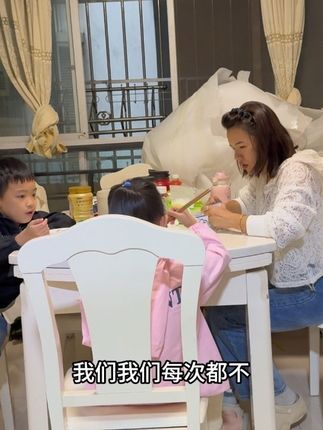 小学有早饭,孩子们想在家吃,要求不过分,妈妈在家时都尽量满足