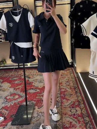 韩系设计感小众套装女2025年秋季新款POLO领翻领上衣百褶裙两件套,韩剧女主角既视感!面料柔软舒适#遮肉显瘦 慵懒随性又气质#美出高级感 休闲时尚又百搭