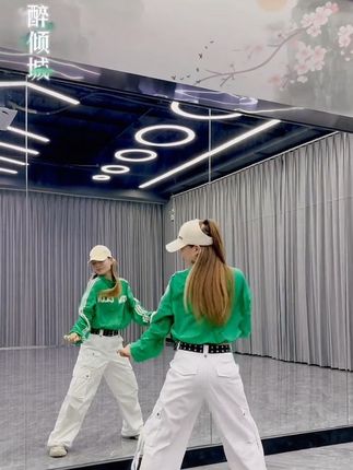 伦-东莞市虎门新伦服装搭配