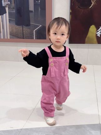 一整个爱住#人类幼崽的可爱瞬间 #萌娃穿搭 #骗你生女儿 #生女儿就是用来打扮的 #我的女孩👧🏻