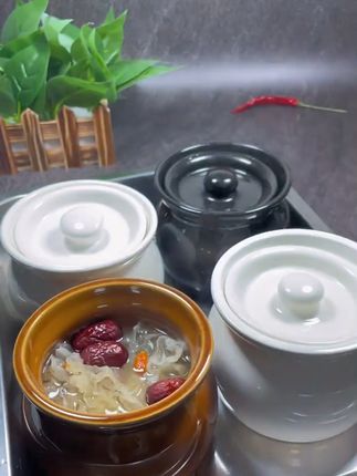 别再用普通锅炖汤了!这款瓦罐锁鲜锁味一绝,煨出的鸡汤鲜香入味,喝一次就爱上的地道风味#瓦罐#瓦罐炖盅#陶瓷瓦罐炖盅#炖盅#美食必备