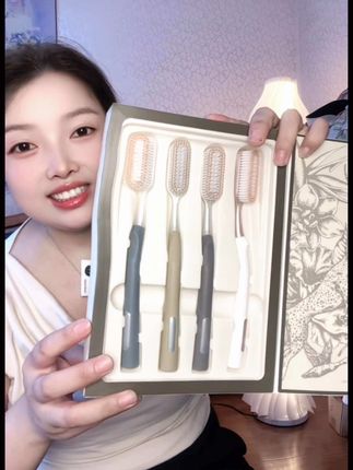 真的第一次用到这么好用日大头牙刷,高值蜜软毛刷丝刷牙特别舒服,大刷头一次可以刷七、八颗牙齿,刷牙又快又干净,没用过的真的可以试试#牙刷  #大头软毛牙刷 #巨无霸大头牙刷 #超好用 #好东西一起分享