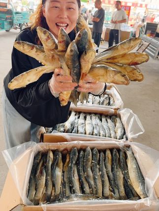 咸梭鱼蒜瓣肉泡泡煎炸冒油#家乡特产