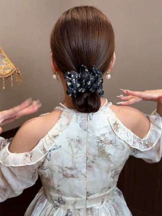 #饰品分享 丸子头碎花抓夹,褶皱的设计随手一夹打造发型#优雅气质 #我又心动了 #女神必备