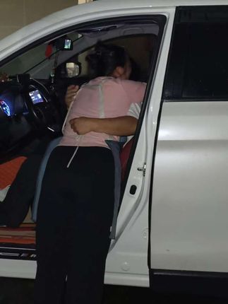 思念的人回到身边是满满的幸福感!#重逢 #幸福的味道 #夫妻 #中秋节