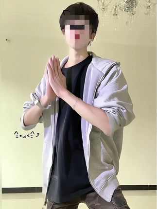 #傻狗摇 #vekapenox外套 #卡点舞 @DOU+上热门 @DOU+小助手 @抖音热点