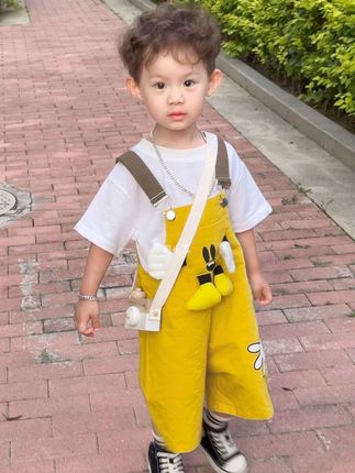背带裤里面装的全是小可爱~ #男童穿搭 #人类幼崽又奶又酷穿搭 #潮酷男孩 #每日童装穿搭分享 #高品质童装