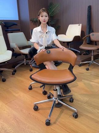 小户型的心头好:精致小巧不占地的一款办公椅#办公椅 #舒适 #椅子 #腰靠 #小户型家具