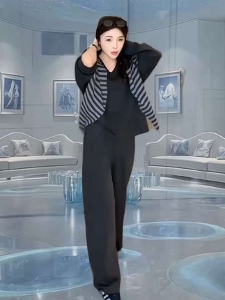 2025早秋款韩版时尚气质条纹披肩V领纯色卫衣高腰阔腿裤三件套女#早秋穿搭 #时尚女装#气质穿搭 #遮肉显瘦 #今天穿什么