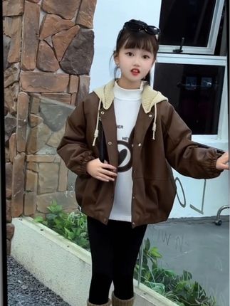 女童春秋洋气休闲时尚韩版连帽宽松中大童儿童夹克皮衣外套#初秋一周不重样穿搭#谁穿谁好看#简约穿搭#被秋日气氛感穿搭拿捏#春秋新款