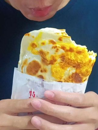#鸡蛋灌饼#饼皮#好吃到停不下来#太香了#早餐吃什么