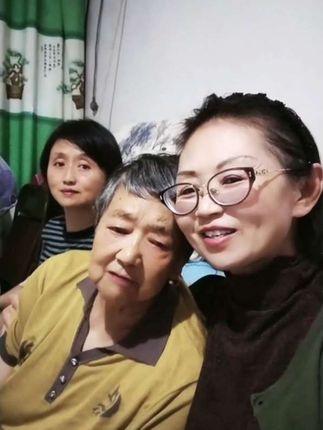 只要四秒的视频#亲情 #记录生活 #愿天下父母健康长寿