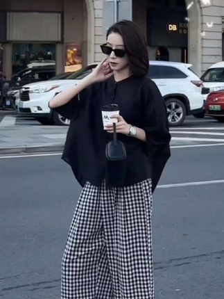 # 时尚穿搭 # 女装穿搭 # 穿出自己的风格