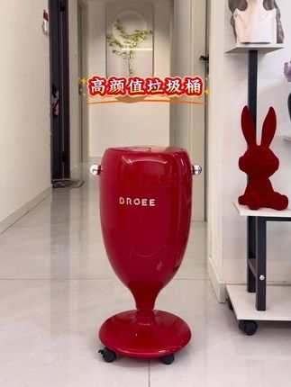轻奢高脚杯大容量垃圾桶,加高设计,扔垃圾不用弯腰,内外双桶带盖的设计,套上垃圾袋不外露,放在客厅,卧室都高级感满满!还能当一个装饰品,真的太喜欢了! #垃圾桶 #结实耐用 #家用垃圾桶推荐 #提升质感的家居物件 #我可真会买
