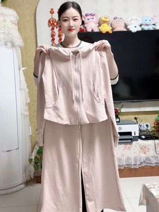#运动套装#休闲时尚#显瘦显高显气质#减龄又洋气#高级感穿搭 @DOU+小助手 @巨量千川